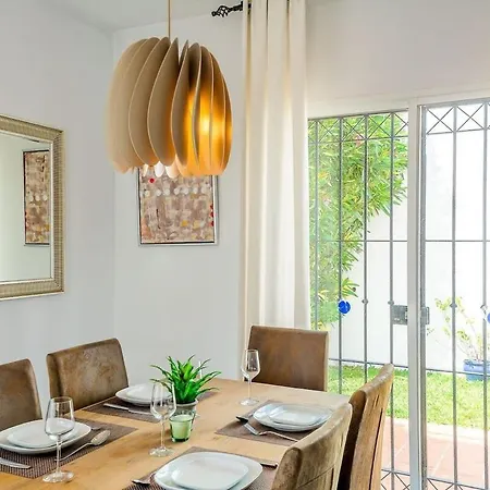 别墅 Sierremar 内尔哈