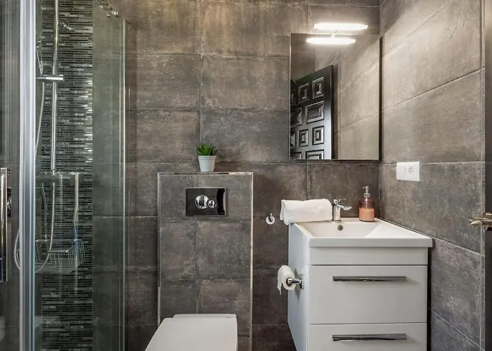 Sierremar Нерха